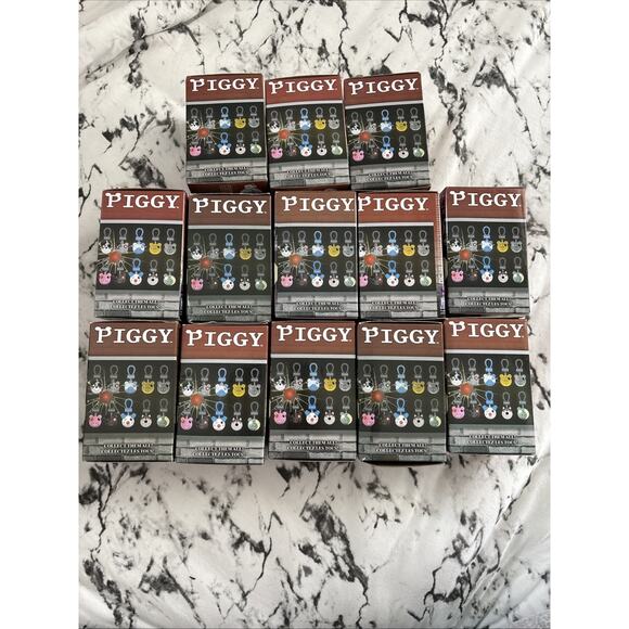 Lot Of 13 Piggy Light Up Clips Blind Box New and Sealed See Pics - Picture 2 of 2